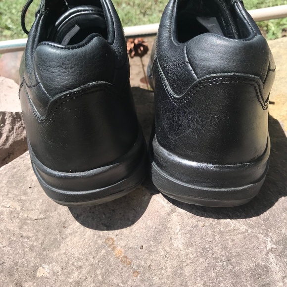 FLASH SALE! Red Wing Black Leather Work Shoes - Picture 6 of 8